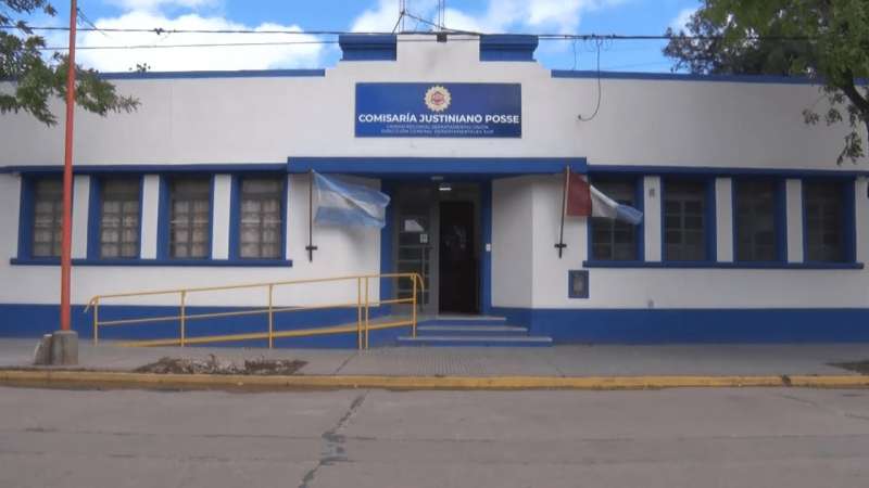 Robaron una billetera de un auto estacionado