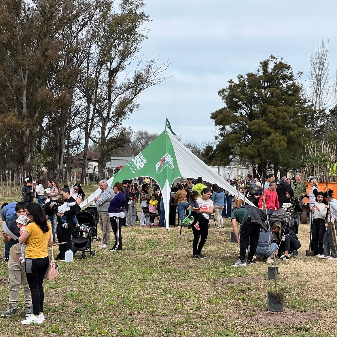 El Paseo de la Esperanza sumó nuevos árboles