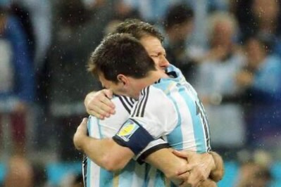 Martín Demichelis recordó sus años junto a Messi y le dejó un emotivo mensaje 