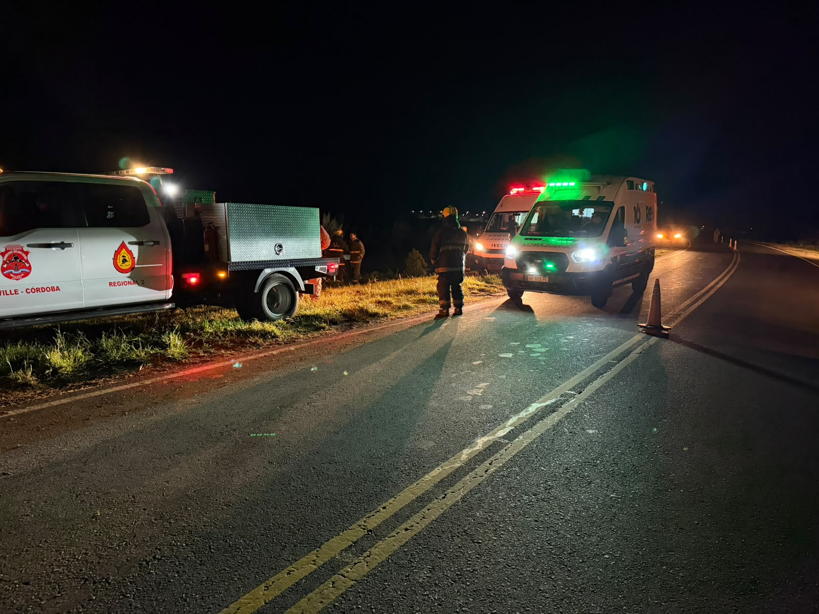 Vuelco en solitario en la curva de Villa Los Patos 