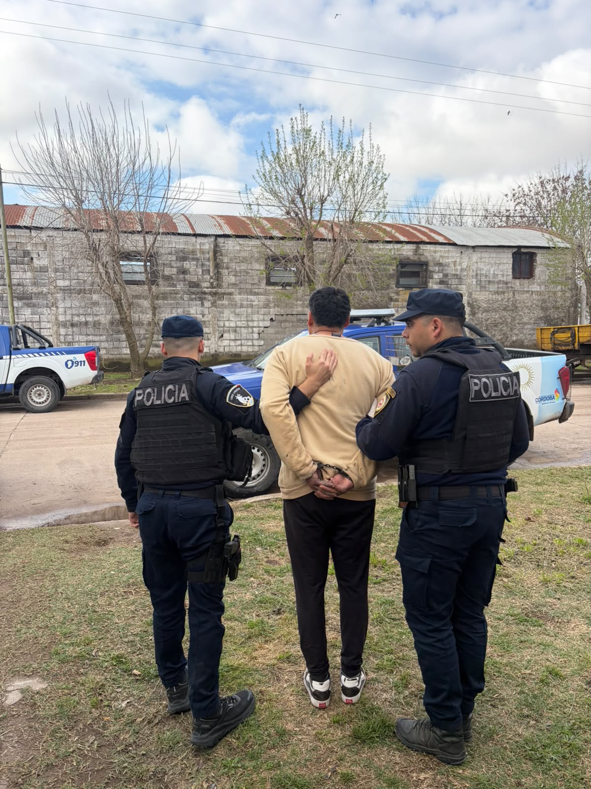 Un detenido, un aprehendido y dos menores con un rifle de aire comprimido