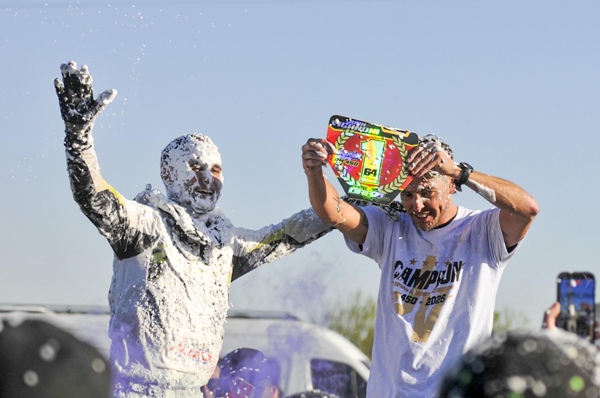 Orazi Racing festejó dos campeonatos y Julio Orazi contó el ambicioso proyecto a futuro con Mateo Cuneo 